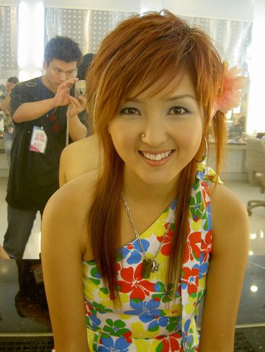 何洁个人资料简介，主持人何婕,本文共（7028字）