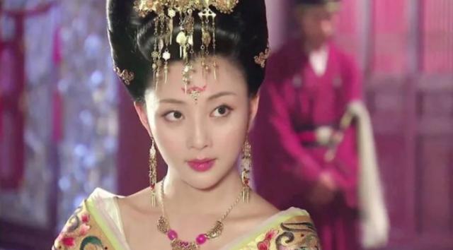 殷桃现任丈夫（再次凭“郑娟”火出圈）