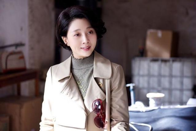 殷桃现任丈夫（再次凭“郑娟”火出圈）