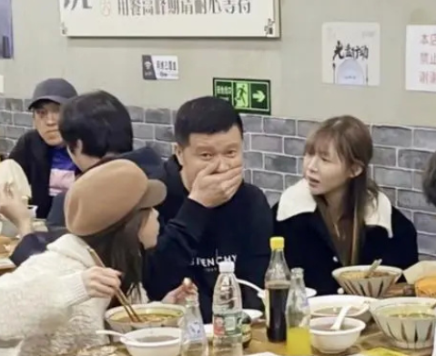 刘强东前妻痞幼个人简历(痞幼为钱未婚先孕？)