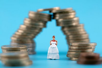 ​彩礼超 6 万可举报？江西一地撤销通告：考虑不周！民政局员工：很难推进，很多