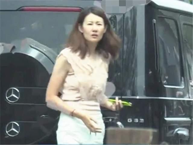 王宝强冯清疑同居原因（王宝强和女友罕见出席家庭聚会）(9)