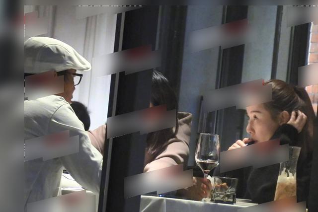 王宝强冯清疑同居原因（王宝强和女友罕见出席家庭聚会）(4)