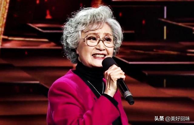 杨春霞饰演的白骨精（样板戏杜鹃山柯湘西游记白骨精）(16)