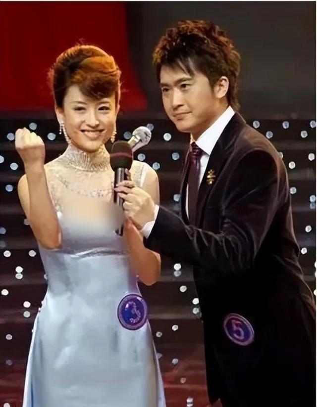 杨帆和妻子现状（娶平凡妻子李松奇）(4)