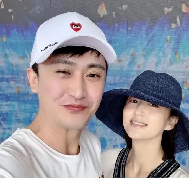 杨帆和妻子现状（娶平凡妻子李松奇）(1)