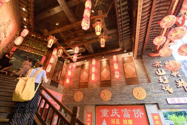 成都人气最旺的网红餐厅，一篇攻略打卡成都六大网红餐厅(19)