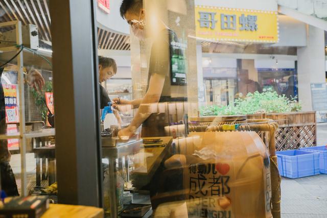 成都人气最旺的网红餐厅，一篇攻略打卡成都六大网红餐厅(10)