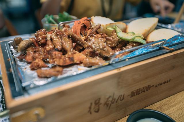 成都人气最旺的网红餐厅，一篇攻略打卡成都六大网红餐厅(13)