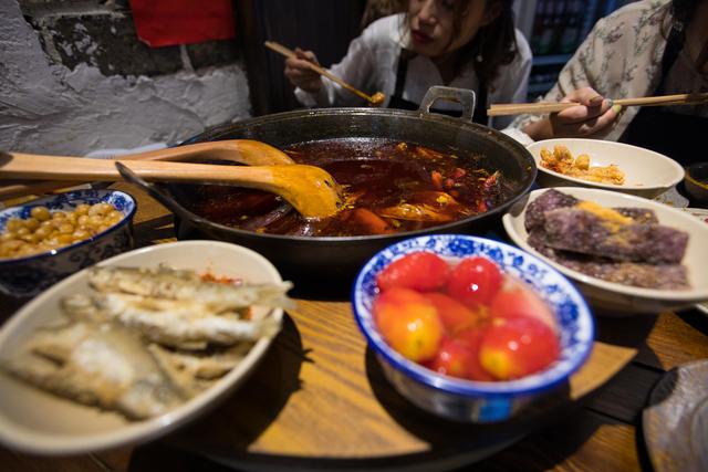 成都人气最旺的网红餐厅，一篇攻略打卡成都六大网红餐厅(56)