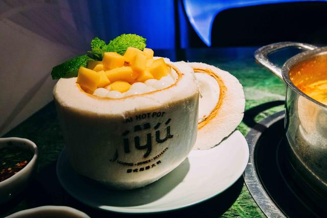 成都人气最旺的网红餐厅，一篇攻略打卡成都六大网红餐厅(37)