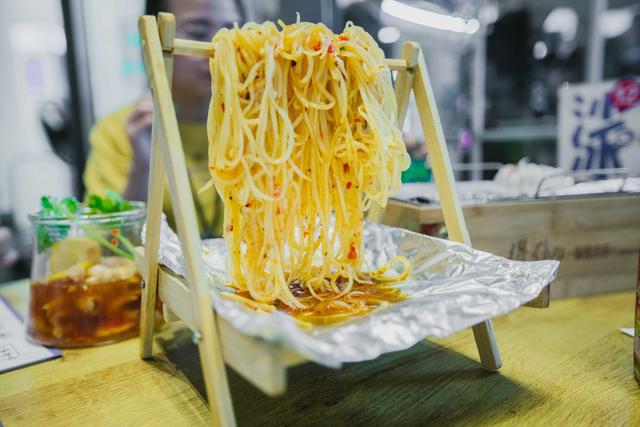 成都人气最旺的网红餐厅，一篇攻略打卡成都六大网红餐厅(14)