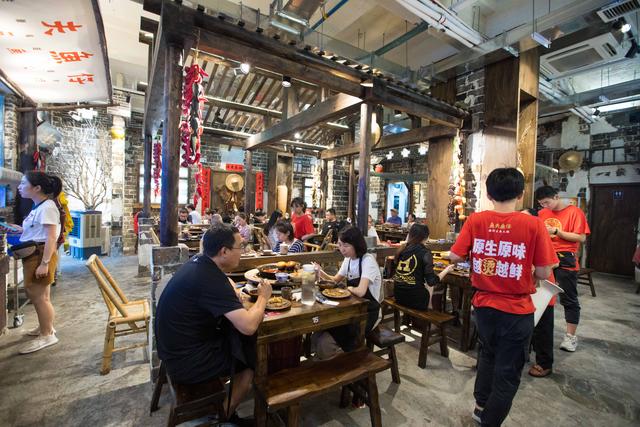 成都人气最旺的网红餐厅，一篇攻略打卡成都六大网红餐厅(51)