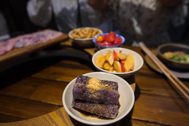 成都人气最旺的网红餐厅，一篇攻略打卡成都六大网红餐厅(55)