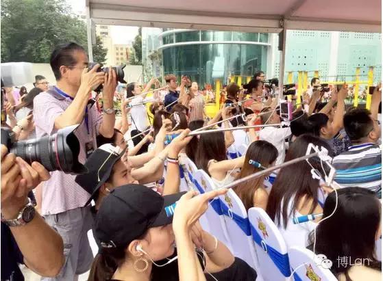 成都娃娃脸网红 锥子脸才是网红吗(2)