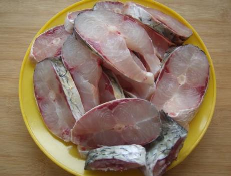 上海熏鱼的详细做法（上海熏鱼家常做法）(2)