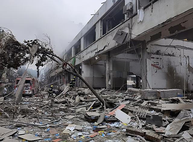 湖北十堰发生燃气爆炸事故时间（湖北十堰爆炸损失惨重）(1)