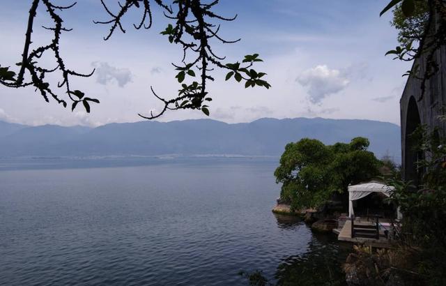 杨丽萍月亮宫建造始末（这里最著名的景点就是杨丽萍的太阳宫和月亮宫）(3)