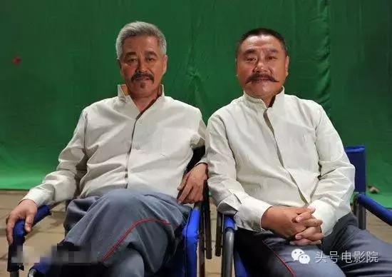 冯小刚赵本山年轻时候合影（赵本山最佳搭档貌不惊人）(9)