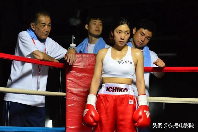 贾玲120斤胖了（40岁拍新片演女拳击手）(19)