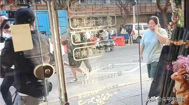 贾玲120斤胖了（40岁拍新片演女拳击手）(5)