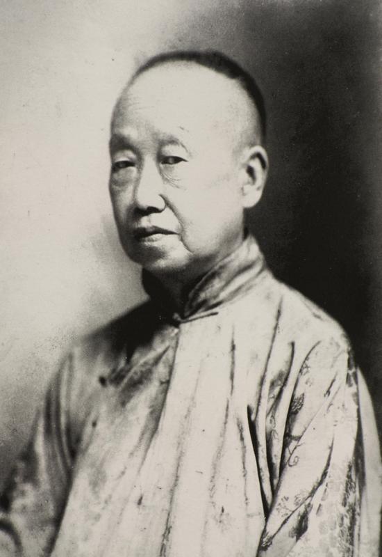 李叔同的书法与启功哪个顶级(20世纪十大杰出书法家为何没有他)(2)