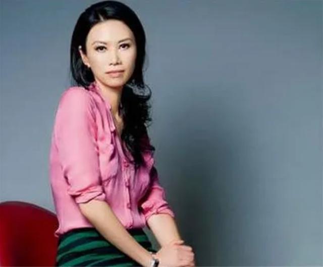 邓文迪离婚始末（三年拼两娃获得继承权）(7)