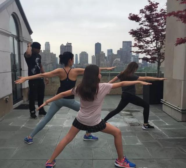 邓文迪离婚始末（三年拼两娃获得继承权）(40)