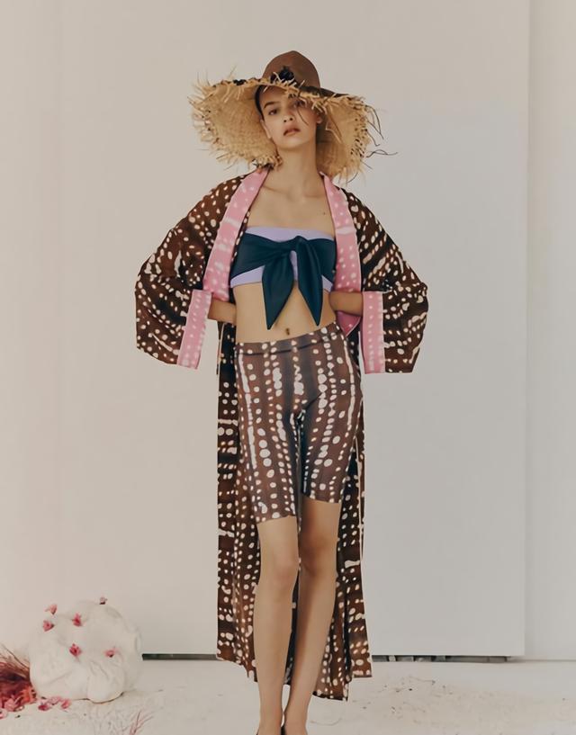 韩国明星同款衣服品牌（这些年韩星都爱的时尚品牌）(9)