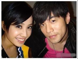 侯佩岑谈过几次恋爱（深扒侯佩岑情史）(34)