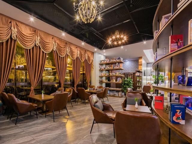 云南普洱茶马古道普洱茶市场（来最美茶城云南普洱）(15)