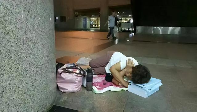 马航mh370失联时飞行航线足迹（那些放弃252万赔偿的亲属们）(6)