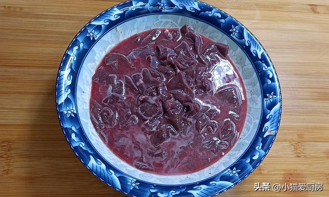 猪肝怎么炒好吃又嫩 川味（猪肝简单又好吃的做法）(4)