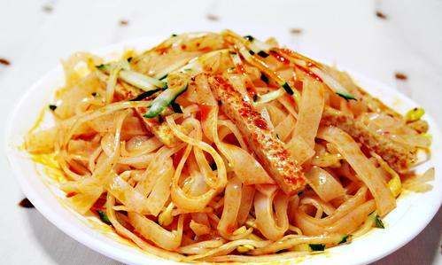 宝鸡擀面皮的由来,陕西的擀面皮以哪里最为有名图7