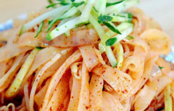 宝鸡擀面皮的由来,陕西的擀面皮以哪里最为有名图2