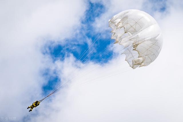 美国热气球坠落事件（美国热气球升空后坠地致5人死亡）(7)