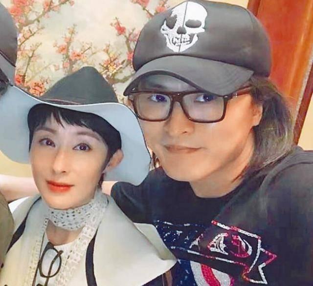 向华胜第一任老婆(曾和向华胜恋爱7年)(32)