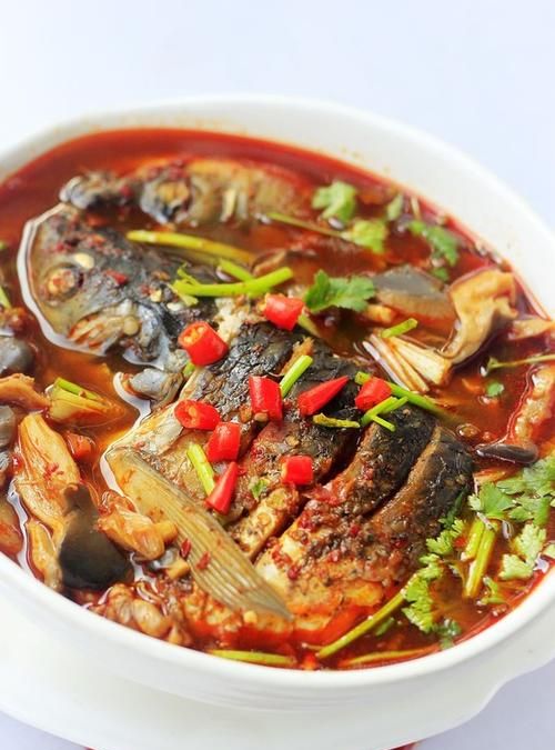 鱼头汤怎么做又浓又白还不腥