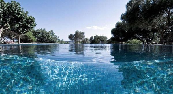 什么如镜的成语 描写水,描写水面的成语有哪些图7