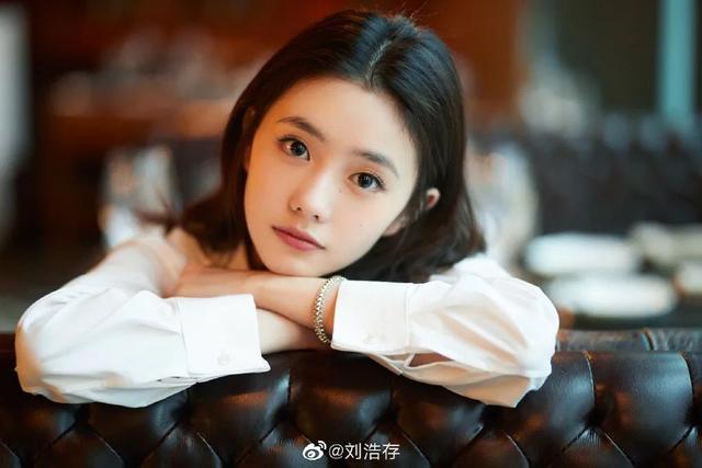 清华五大公认的校花(未出道便是校花级学霸)(14)