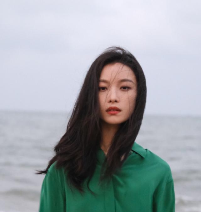 清华五大公认的校花(未出道便是校花级学霸)(28)