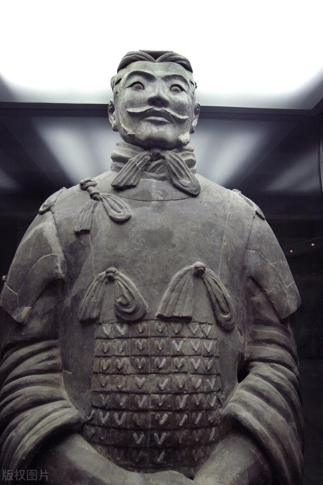 真正的秦始皇陵是怎么样的(浅谈秦始皇陵)(6)