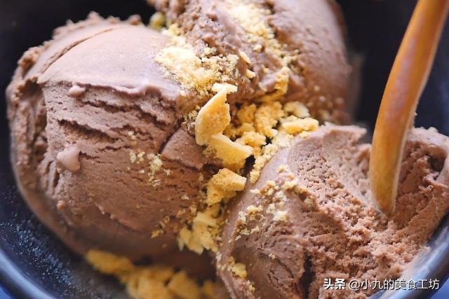 如何在家里自制简易冰激凌（学会这个简单方法）(2)
