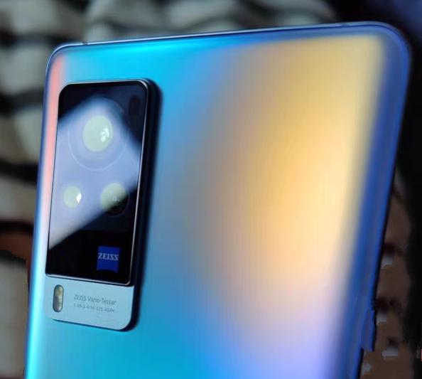 六款适合女生的手机推荐（女神节手机推荐）(2)