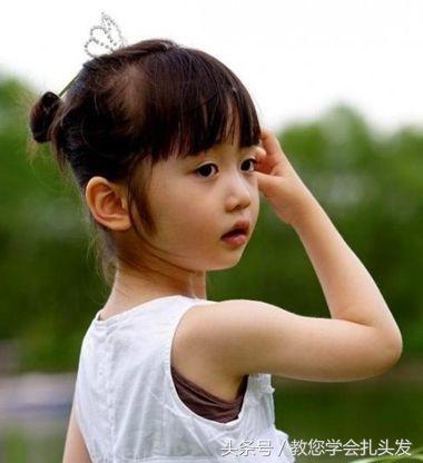 扎发教程简单好看儿童中短发（8款简易的女孩短发扎发发型）(2)