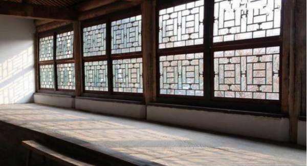 答应常在贵人睡通铺,故宫每个宫住几个妃子图8