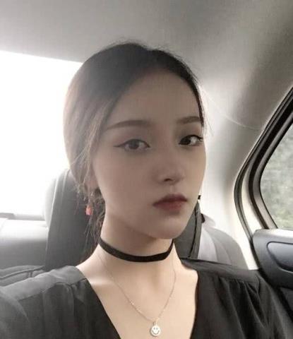 长期禁欲的女生长相 原来禁欲系美女都长这个样(17)