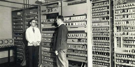 世界上第一台计算机叫什么名，世界上第一台桌上电子计算机名叫什么？图4