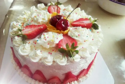 ​生日蛋糕可以放冰箱几天,生日蛋糕能放几天在冰箱里