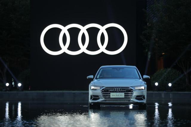 全新奥迪a6l外观大方有面(提供两种前脸设计)(6)